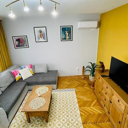 Apartamento Apartman Jelena II Sremska Mitrovica Exterior foto