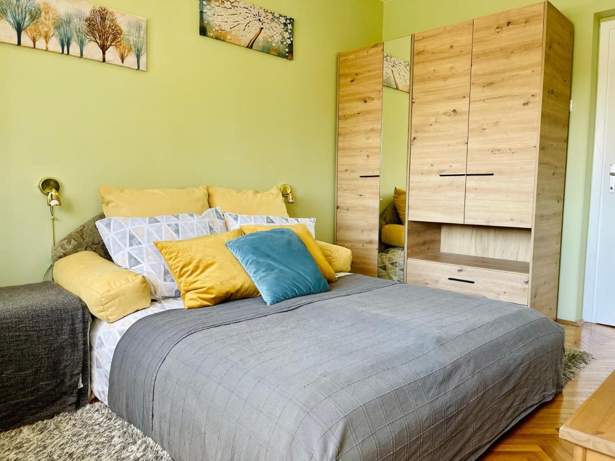 Apartamento Apartman Jelena II Sremska Mitrovica Exterior foto