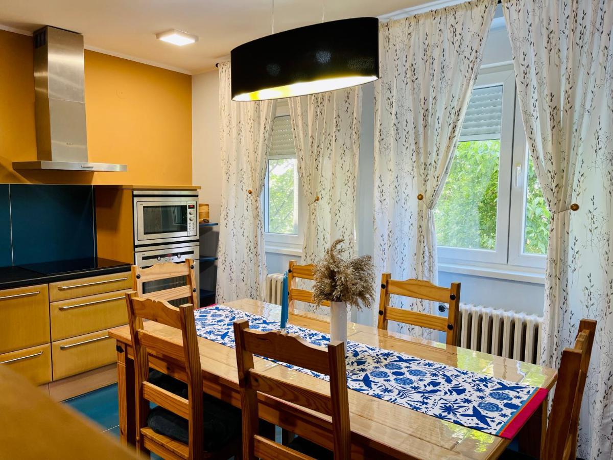Apartamento Apartman Jelena II Sremska Mitrovica Exterior foto