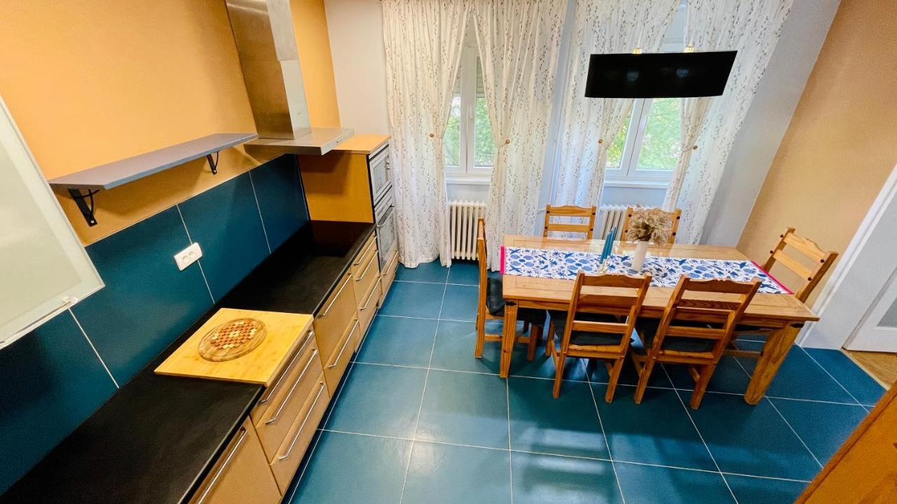 Apartamento Apartman Jelena II Sremska Mitrovica Exterior foto